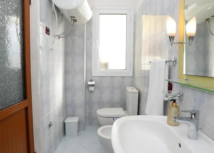 Apartament Lungomare - By Eka Luxury Wlora