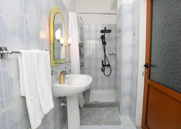 Apartament Lungomare - By Eka Luxury Wlora