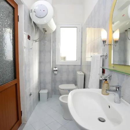 Apartment Lungomare - By Eka Luxury Vlore